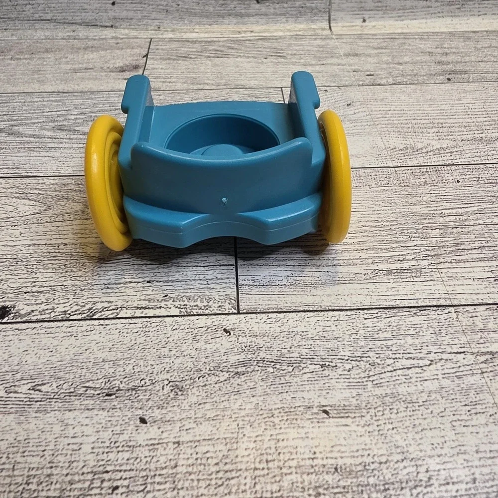 Fisher Price Little People 1995  Blue Wheelchair / Yellow Wheels